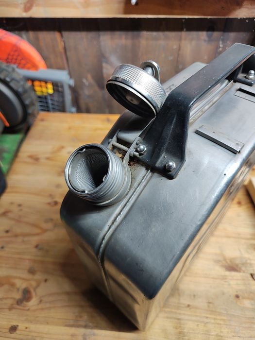 Kanister nierdzewny 10l