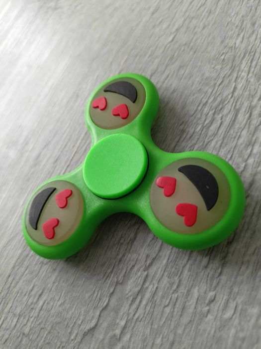 Fidget spinner fluorescencyjny buźka