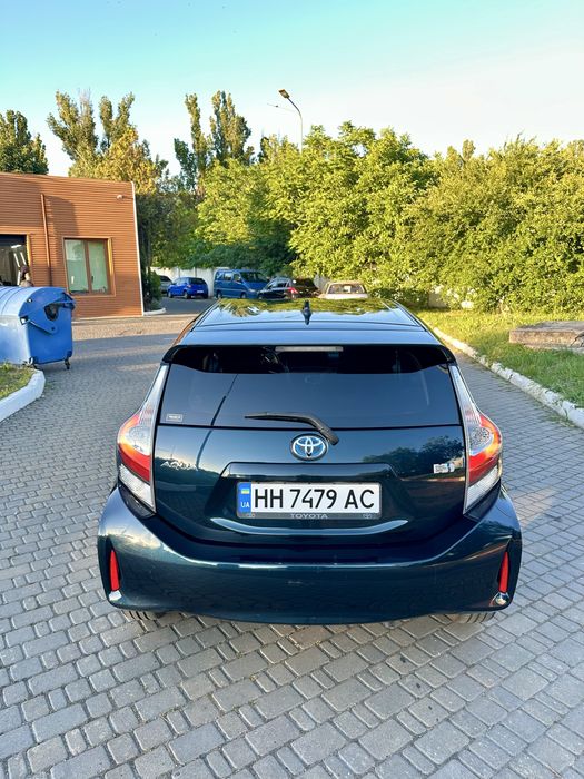 Продам Toyota Aqua
