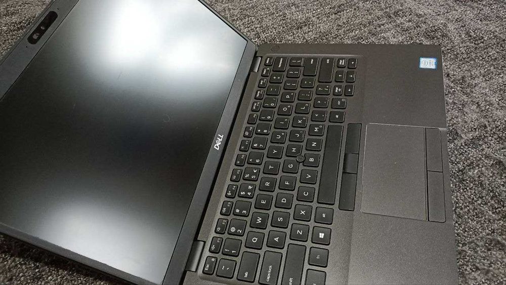 ноутбук Dell 5401 FullHD IPS  i5-9400H
