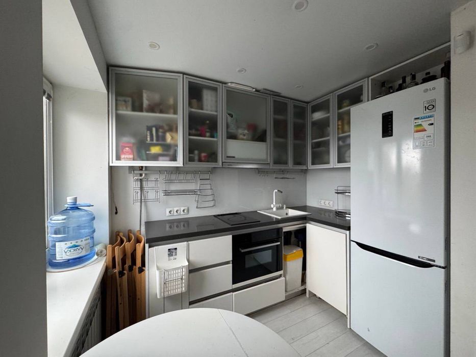 Продам 1 комнатную в прицентральной части Скоробогатова Рабочая Поля