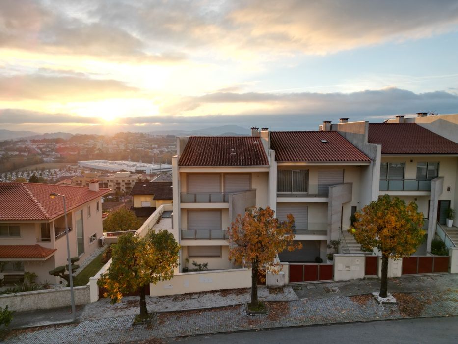 Vivenda V3 + 1 Lomar