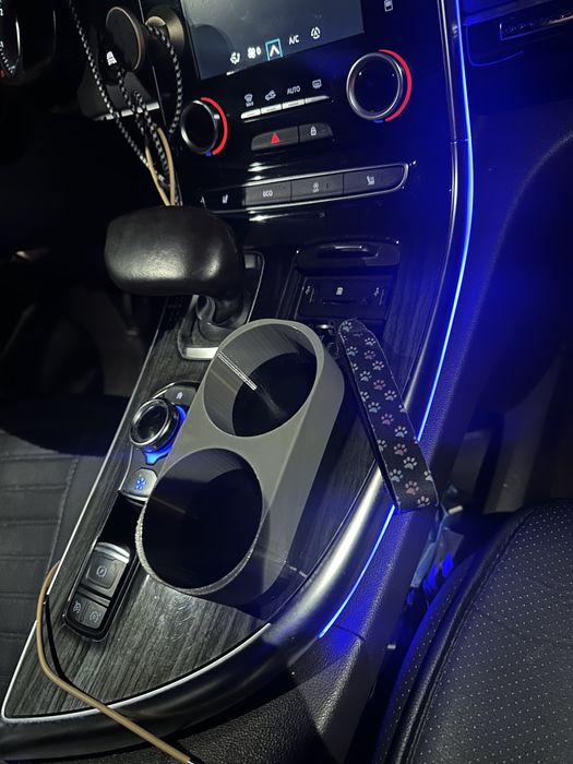 Pojedyncze i podwojne  uchwyty na kubek renault espace 5. Druk 3D