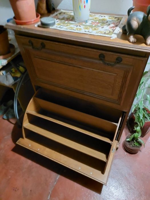 sapateira usada para venda