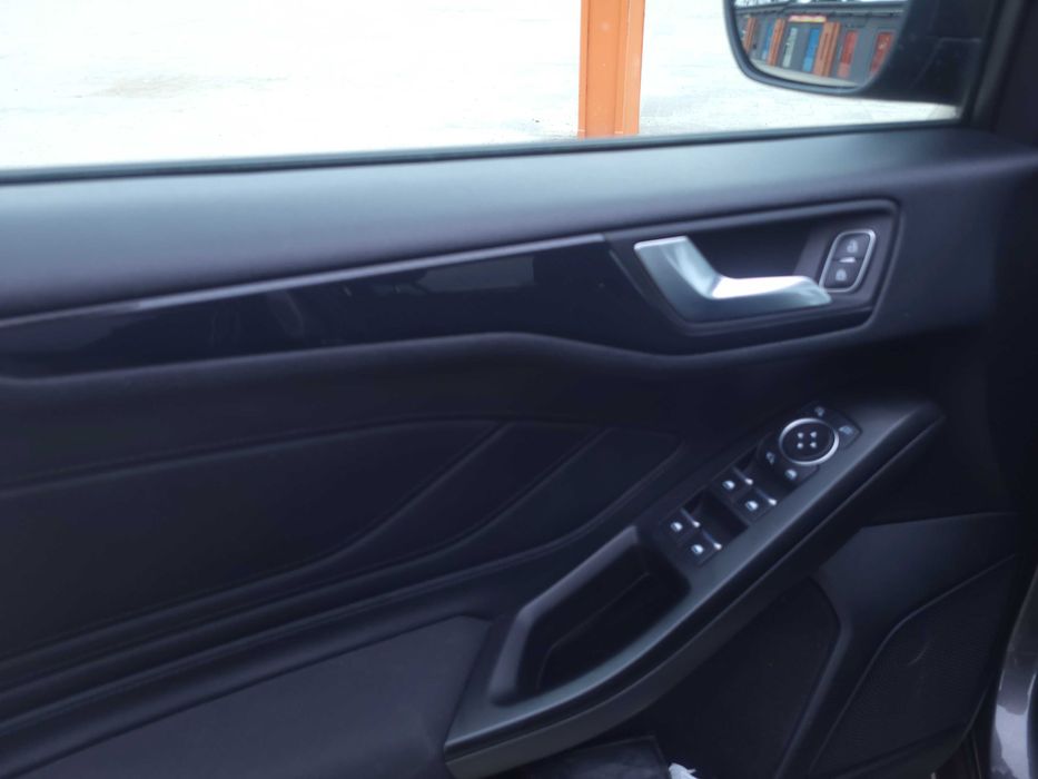 Ford Focus mk4 kombi st line