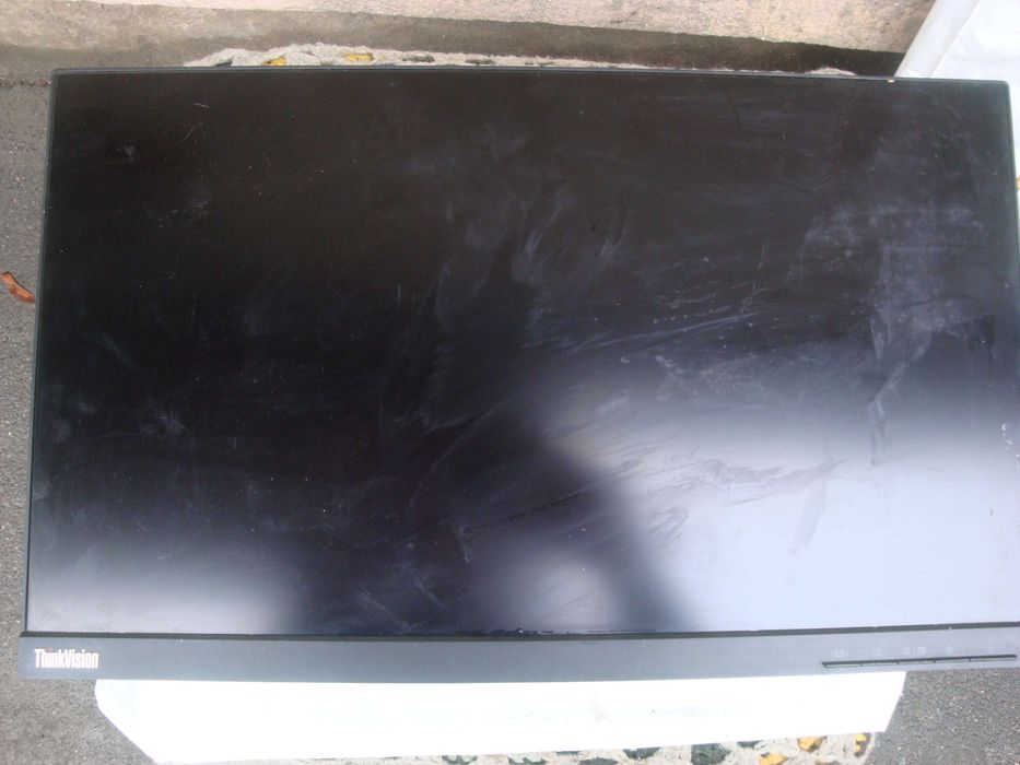 Продам недорого Led монітор для комп'ютера Lenovo A18215FS1 Під ремонт