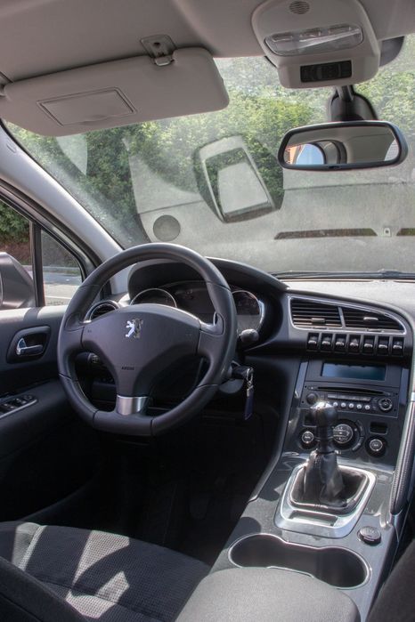 Peugeot 3008 - 1.6 HDI - Nacional - Poucos Km - Impecável
