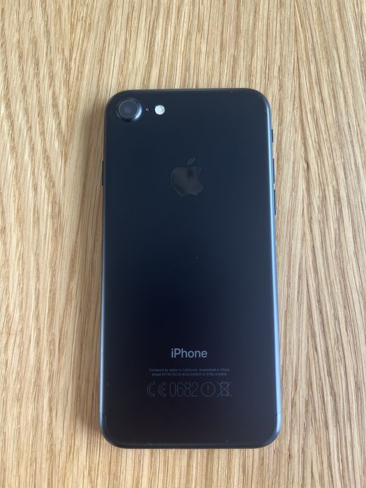 iPhone 7- 128GB