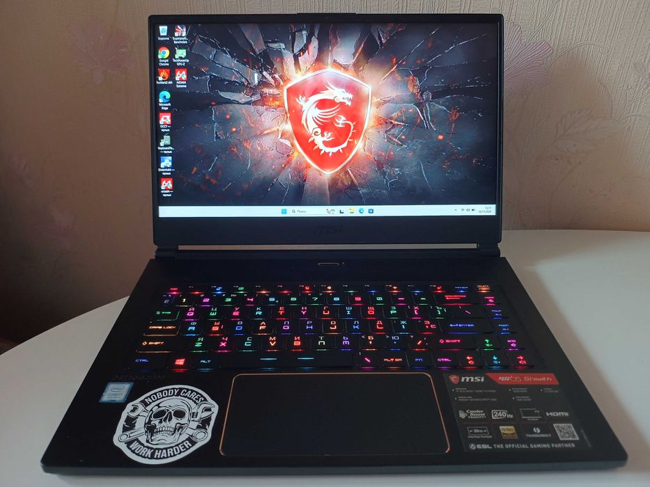 MSI GS65 Stealth 9SE i7-7950H 32GB nVIDIA RTX2060 6G SSD1Tb