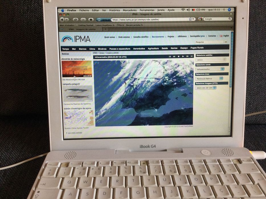 Computador IBook G4 da Apple