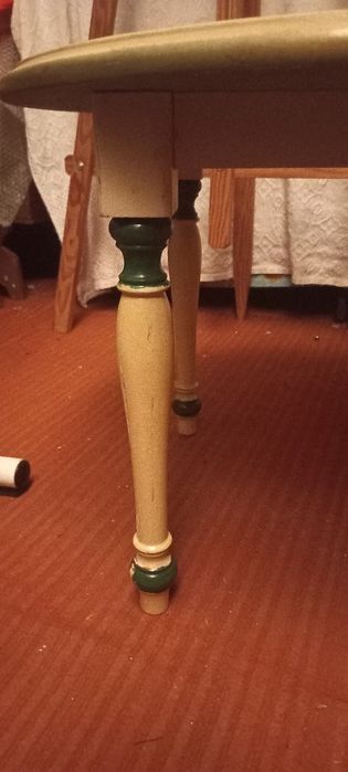 Mesa centro pequena muito antiga madeira