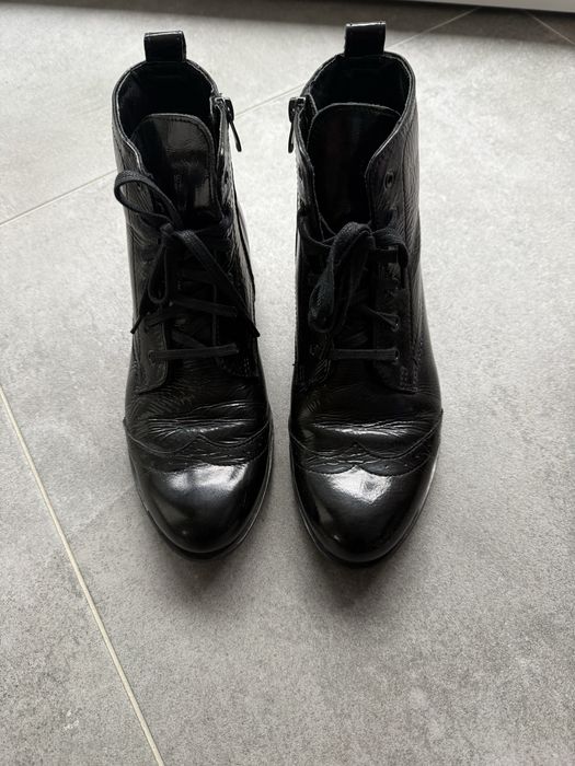 Botki lakierki Lasocki rozm.39