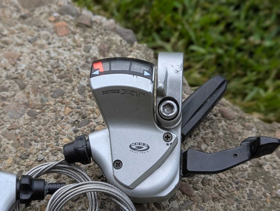 Манетки Shimano Deore XT M-750