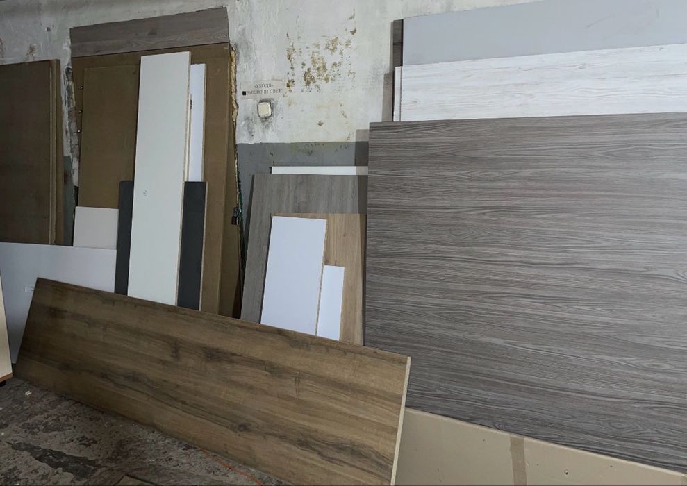 Залишки ДСП, стільниць, розпил, наклеювання кромки. Доставка Кривий Ріг