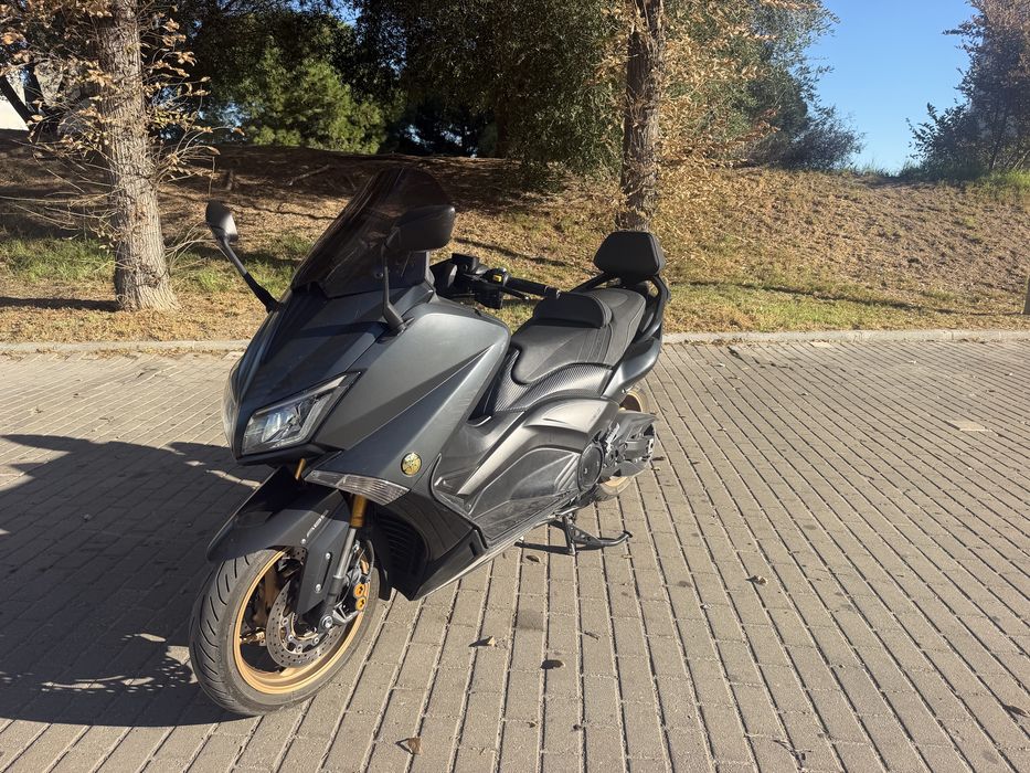 Yamaha T-Max 530 Iron Max