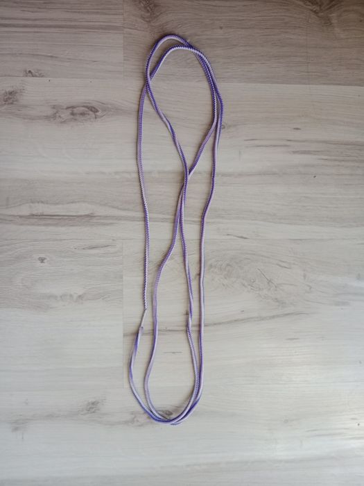 Fioletowa guma do skakania