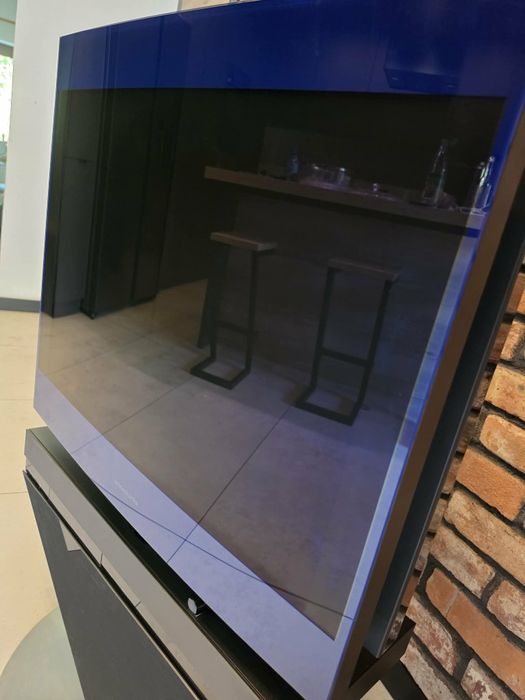 Bang & Olufsen CRT AV9000