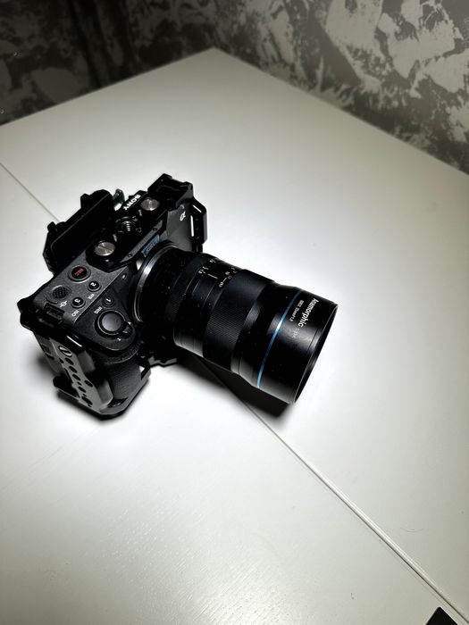 Objetiva Anamórfica SIRUI 35mm f/1.8 1.33x (E-mount / EF-mount)