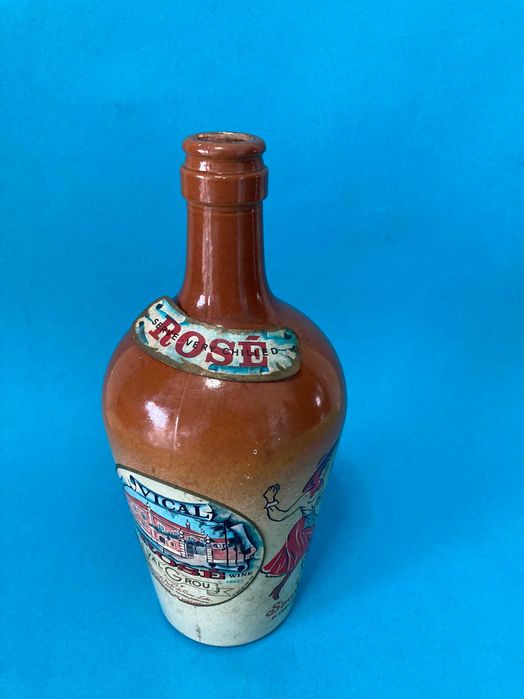 Garrafa em cerâmica Rosé Vical Antiga