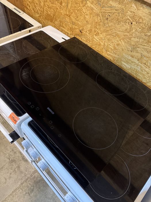 Plyta ceramiczna BEKO Stan BDB czysta i zadbana