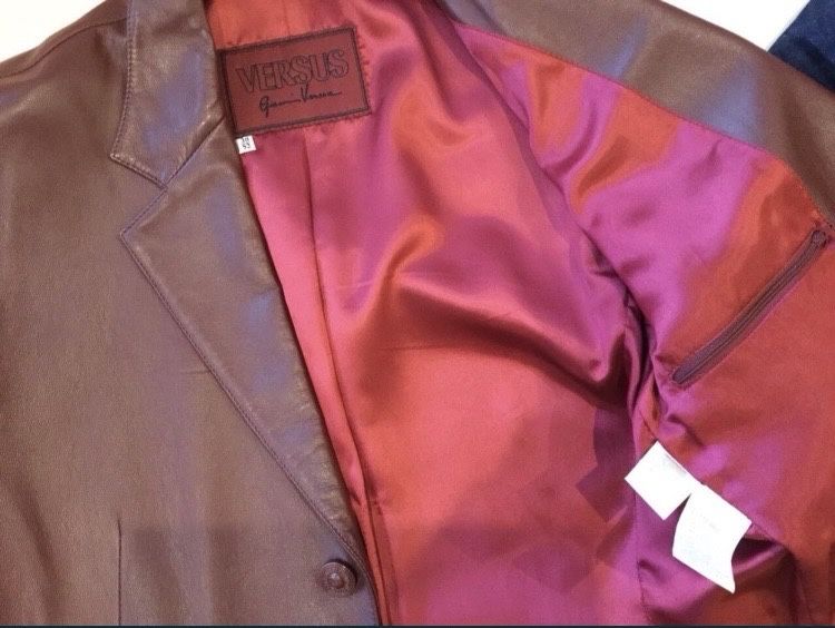 Пальто ,кожа.