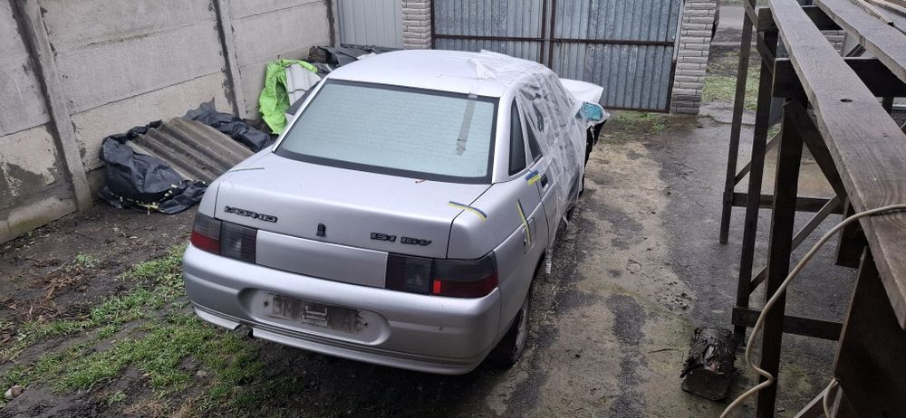 Автомобіль Ваз 2110