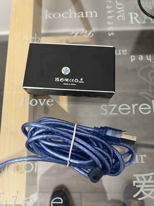 KVM Switch 2x1 USB e HDMI
