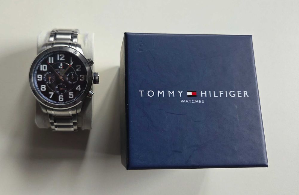 Zegarek Tommy Hilfiger Decker - stan idealny