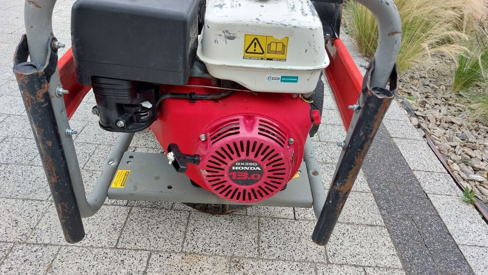 Agregat prądotwórczy SDMO VX 200/4 H spawalniczy silnik Honda GX 390