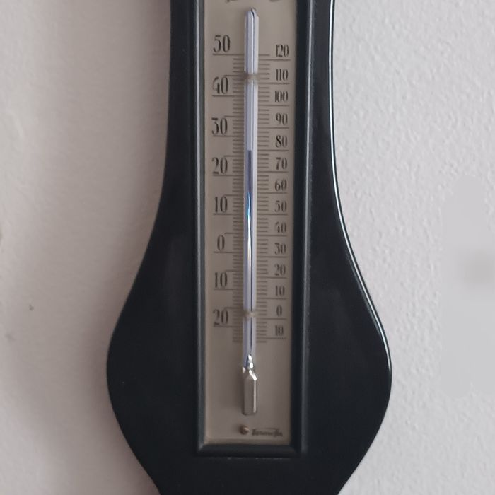 Estação meteorológica antiga