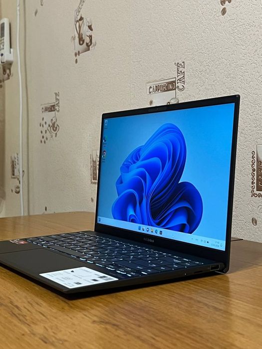 Asus Zenbook 14 AMD Ryzen 7 4700U | 16/512 GB | Win11 Pro