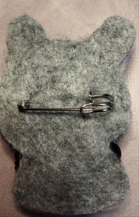 Єнот валяний з шерсті з кріпленням на сумку,одяг