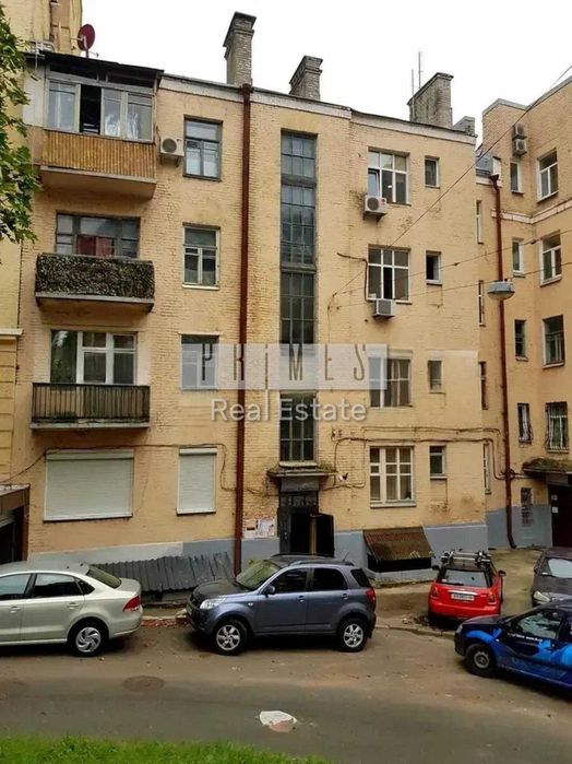 Продаж дворівневої квартири, вул. Костьольна 6, центр, Майдан