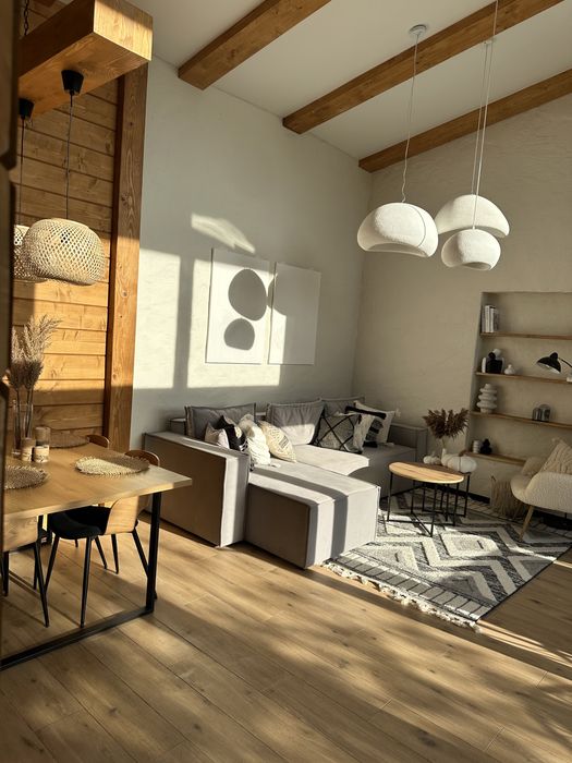 Оренда будинку з чаном та басейном