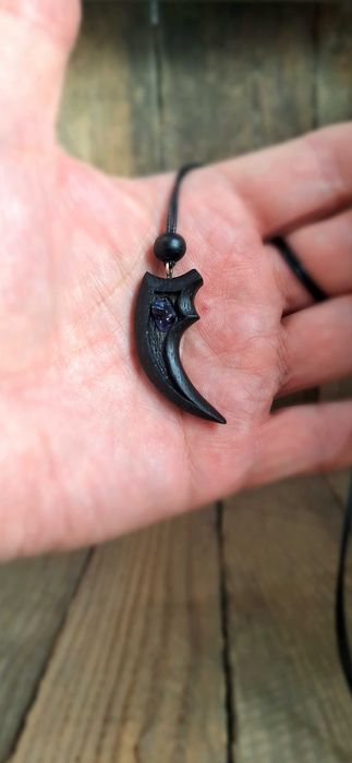 Biżuteria z czarnego dębu