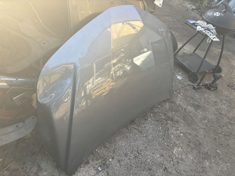 Maska toyota corolla e21