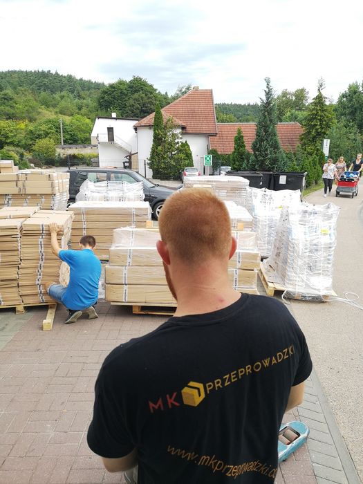 Bagażówka, montaż mebli, transport mebli, auto z windą, przeprowadzka