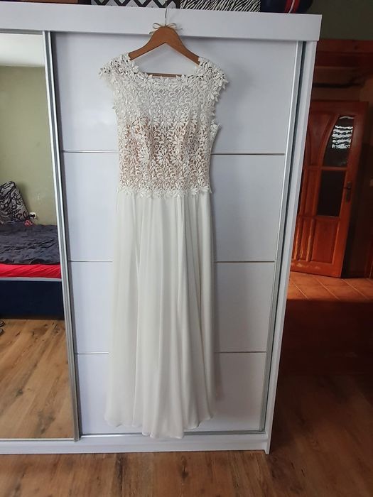 Suknia ślubna śmietankowa Sephora