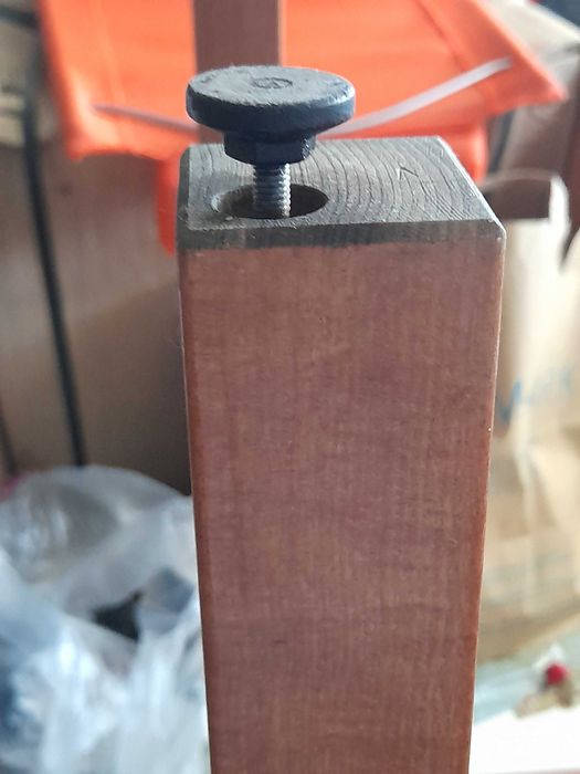 Mesa em madeira de cerejeira maciça, dois tampos ler descrição abaixo.