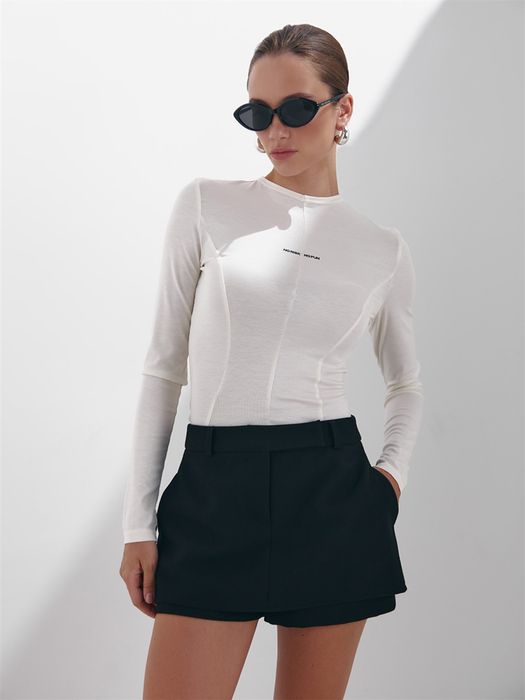 Лонгслів молочного кольору One by One