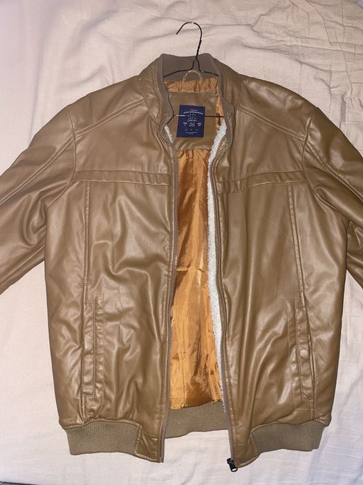 Bomber jacket Italiano (juntamente com mais 3 casacos incluidos)