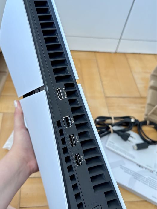 NOWA Konsola PlayStation 5 Slim Digital Edition (825 GB)