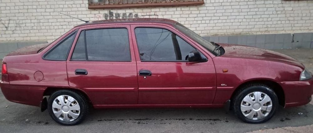Продам машину у гарному стані Daewo Nexiaa