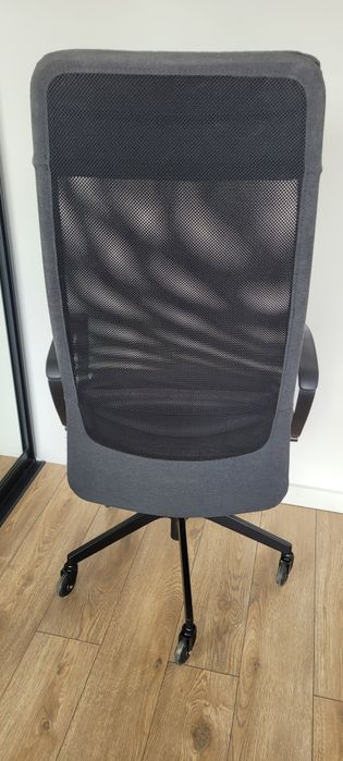Krzesło biurowe IKEA Markus ciemnoszare