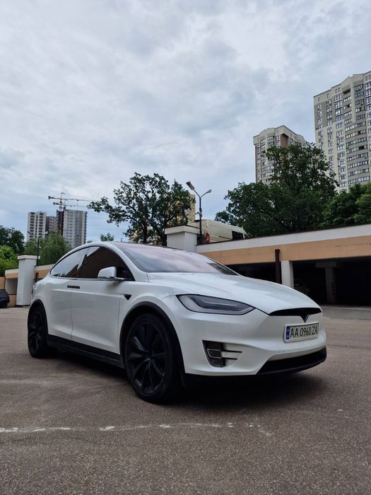 Продам Tesla Model X Perfomance 2018