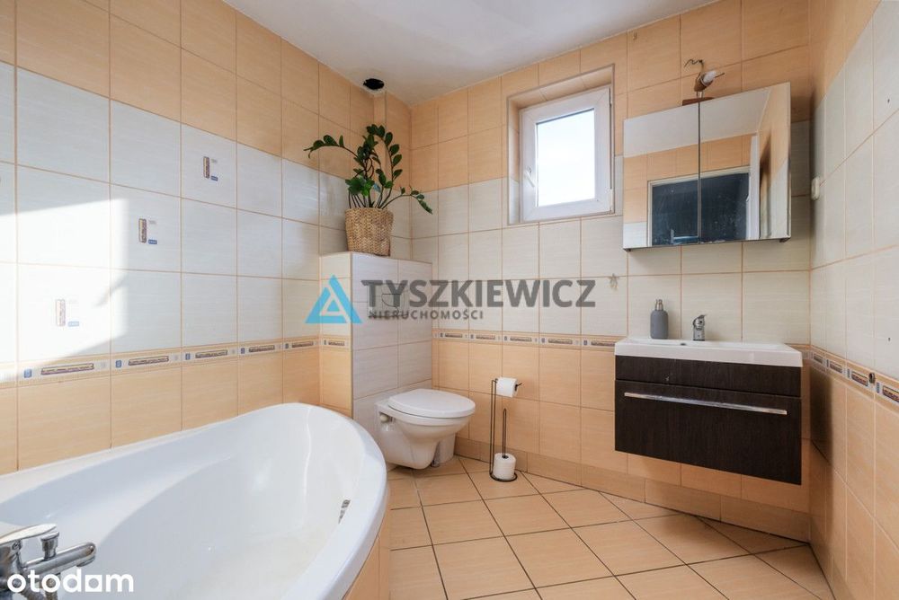 Mały funkcjonalny domek Kolbudy