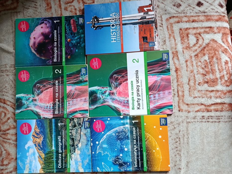 Sprzedam książki do technikum