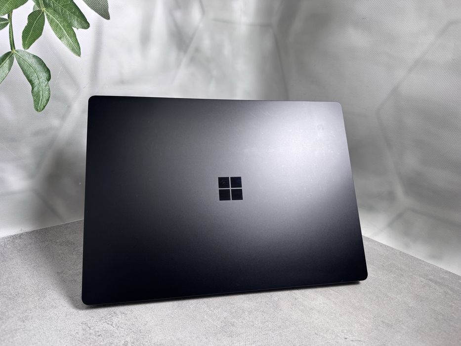 Ноутбук Microsoft Surface Laptop 3 / i5-1035G7 / 16GB / 256GB SSD / 15" Touch / Уцінка
