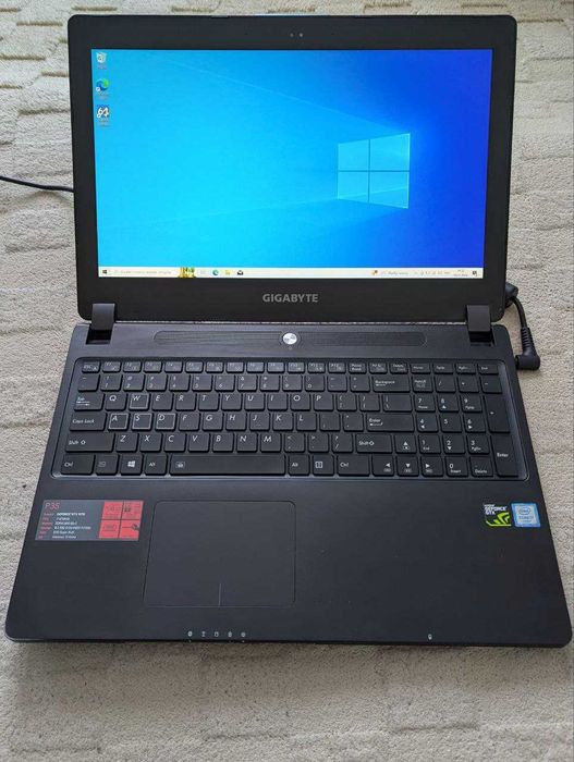 Ноутбук Gigabyte P35 v6 15 FHD 256/16GB i7 6700HQ Nvidia GTX 1070 8GB