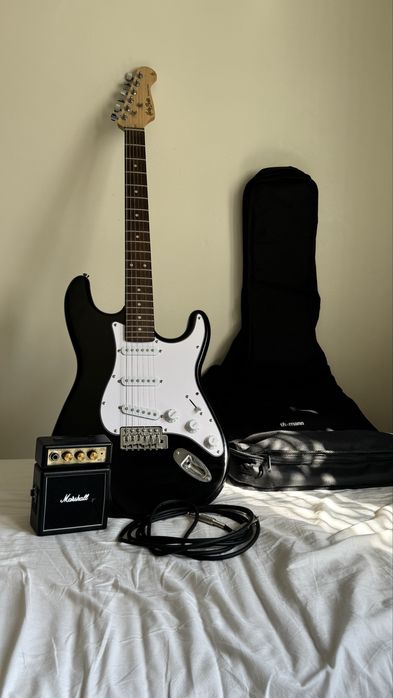 Guitarra Harley Benton